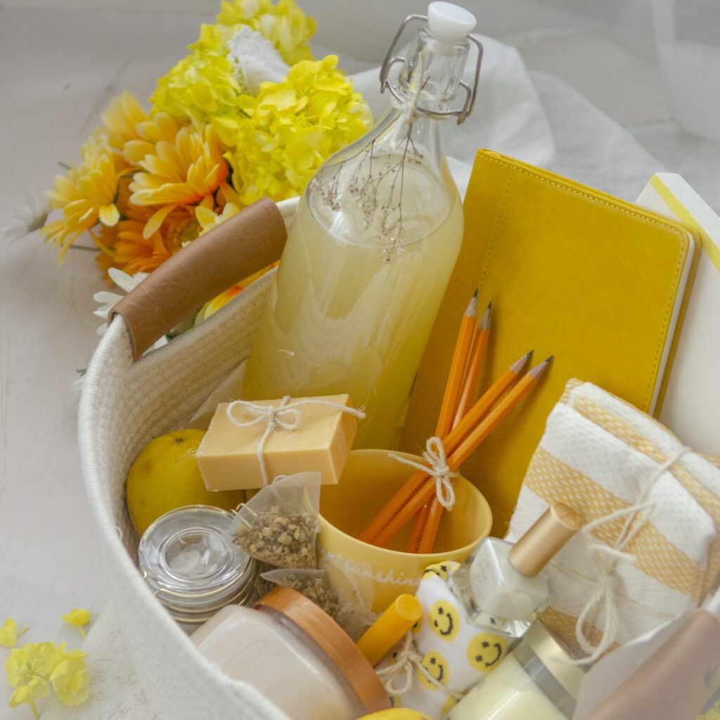 Gift Basket Ideas for Spring and Summer